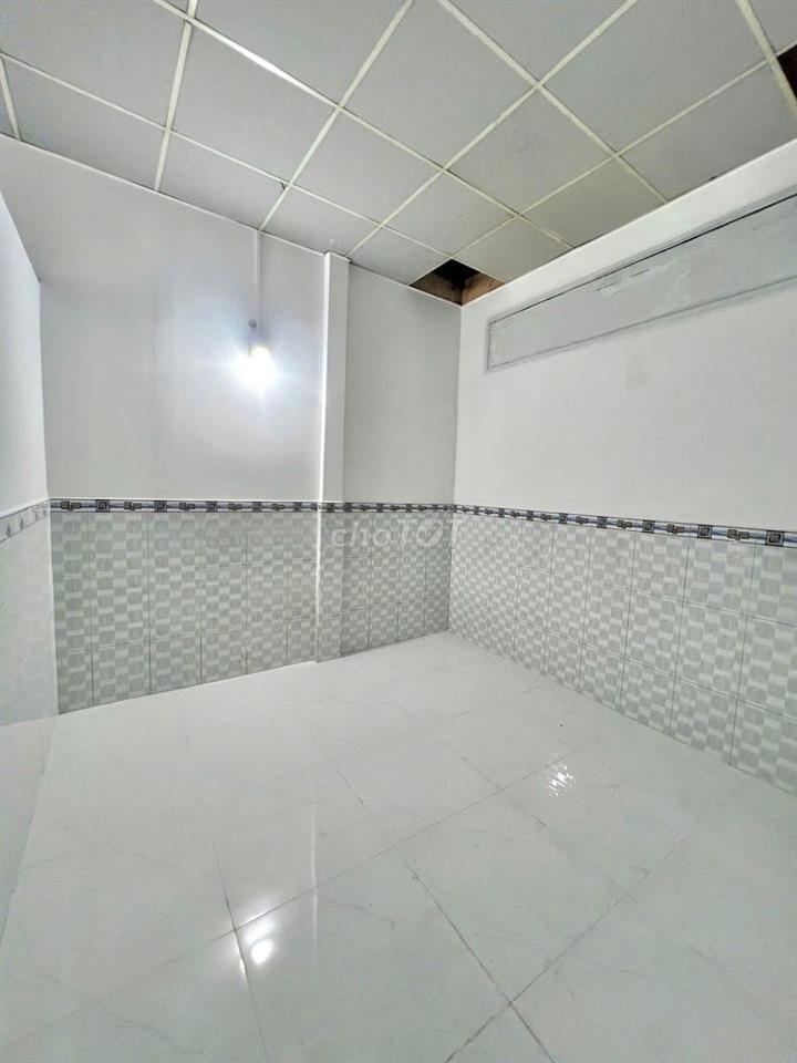 Nhà trệt Mặt Tiền đường Nguyễn Văn Linh 15 triệu