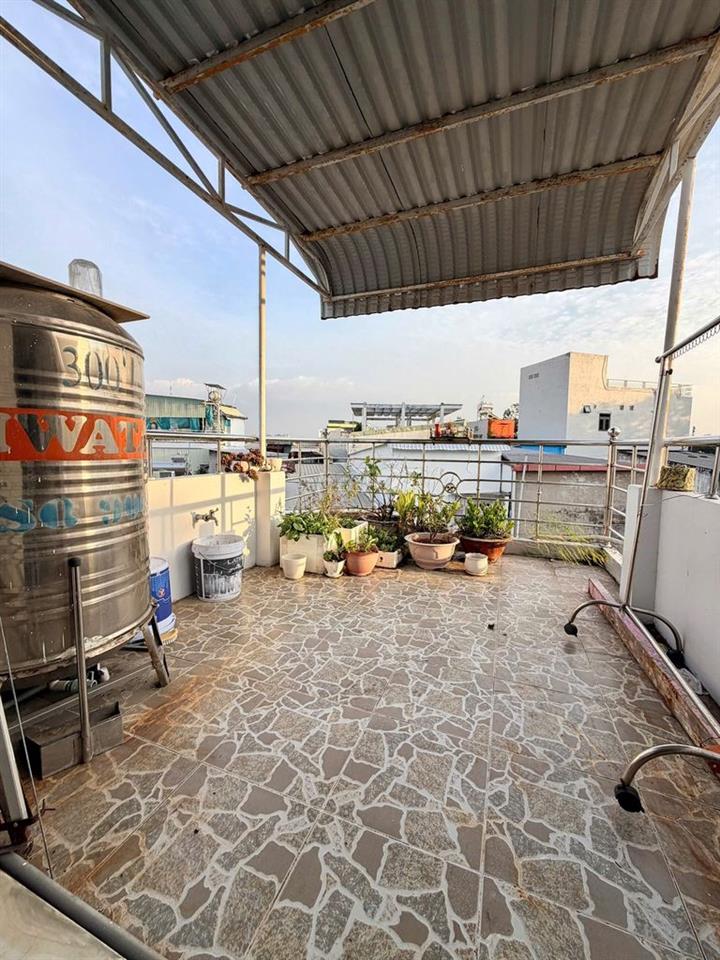 Nhà trệt lầu 2PN hẻm đường Bùi Thị Xuân 5,5 triệu