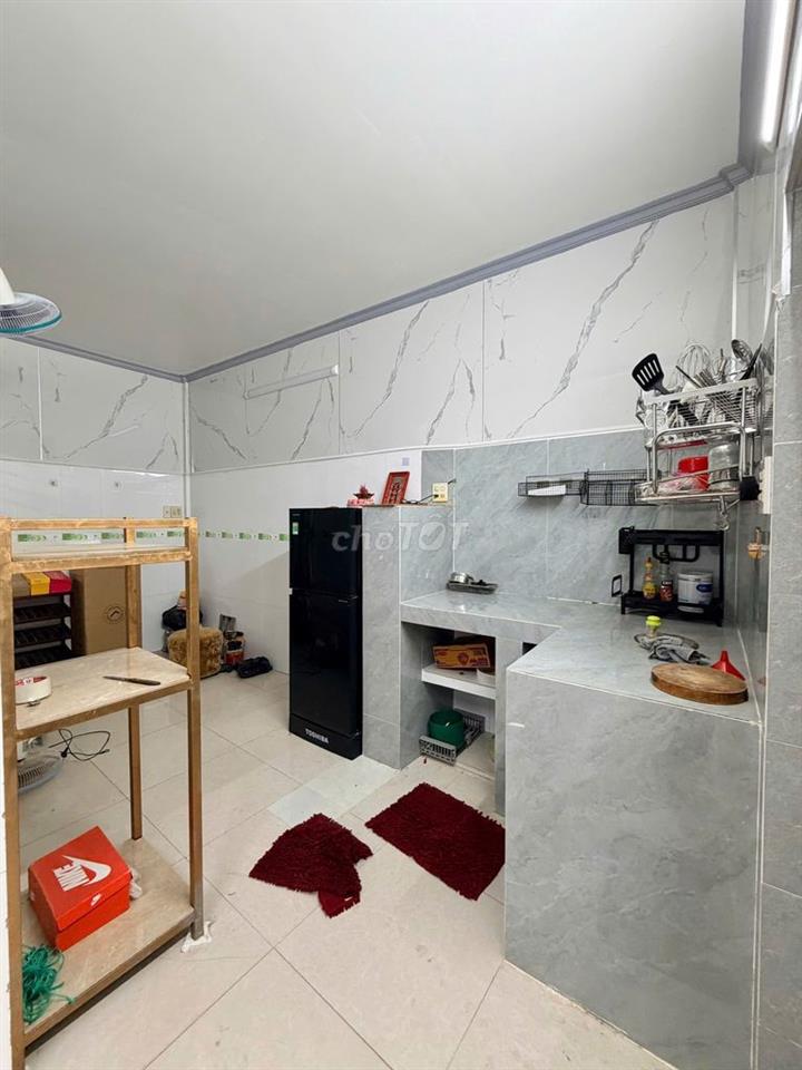 Nhà trệt lầu 2PN hẻm đường Bùi Thị Xuân 5,5 triệu