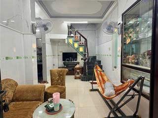 Nhà trệt lầu 2PN hẻm đường Bùi Thị Xuân 5,5 triệu