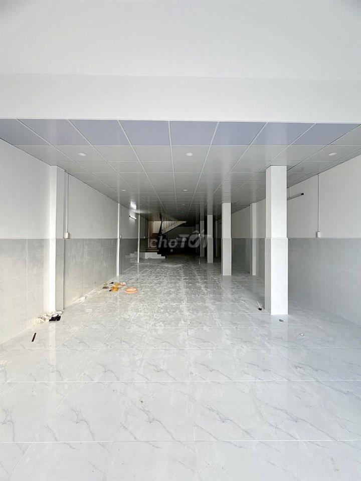 Nhà trệt lửng 4PN ngang 6m mặt tiền đường Nguyễn Văn Cừ chỉ 35 triệu