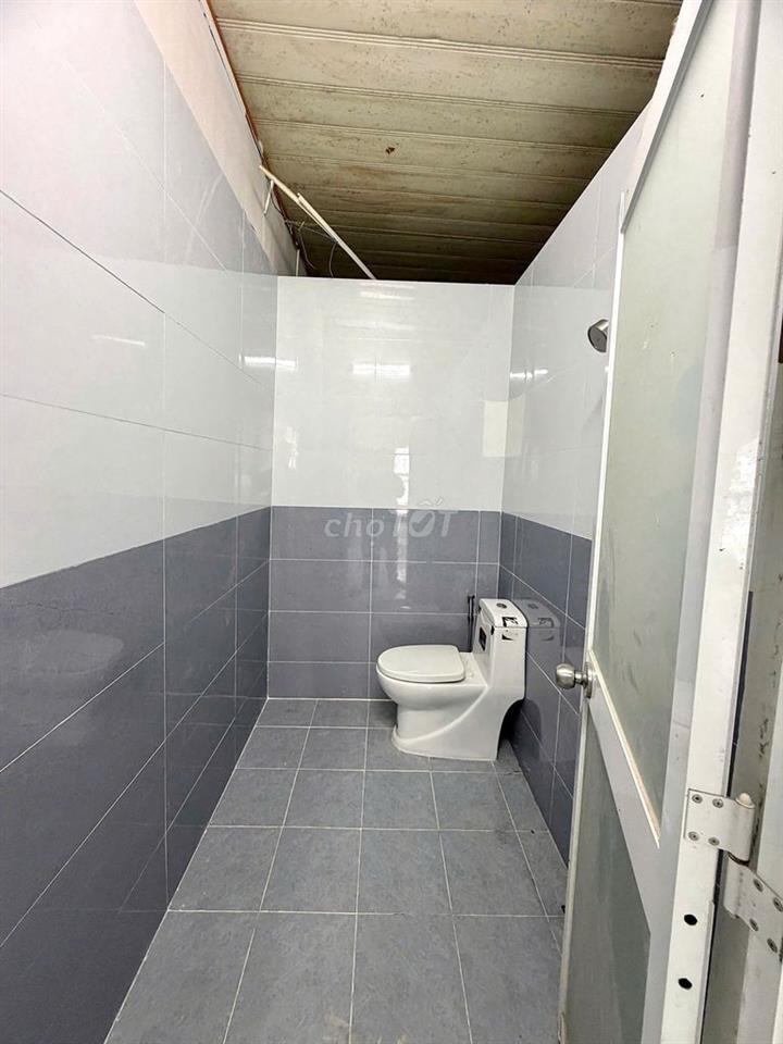 Nhà trệt lửng 4PN ngang 6m mặt tiền đường Nguyễn Văn Cừ chỉ 35 triệu
