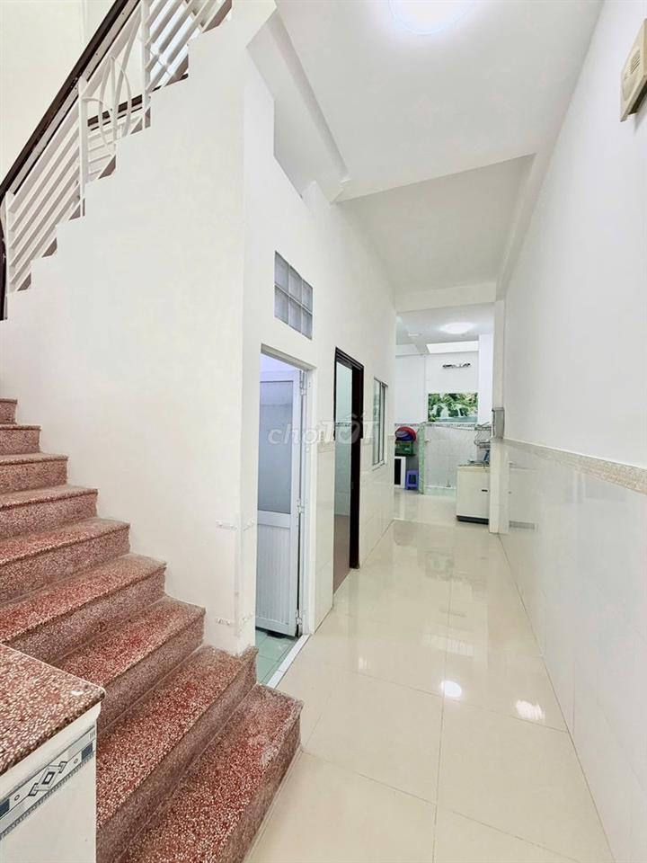 Nhà trệt lầu 3PN full nội thất hẻm đường Trần Hoàng Na chỉ 10 triệu