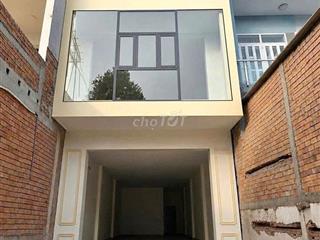 Nhà trệt lầu sân thượng trống suốt đường Mậu Thân chỉ 30 triệu
