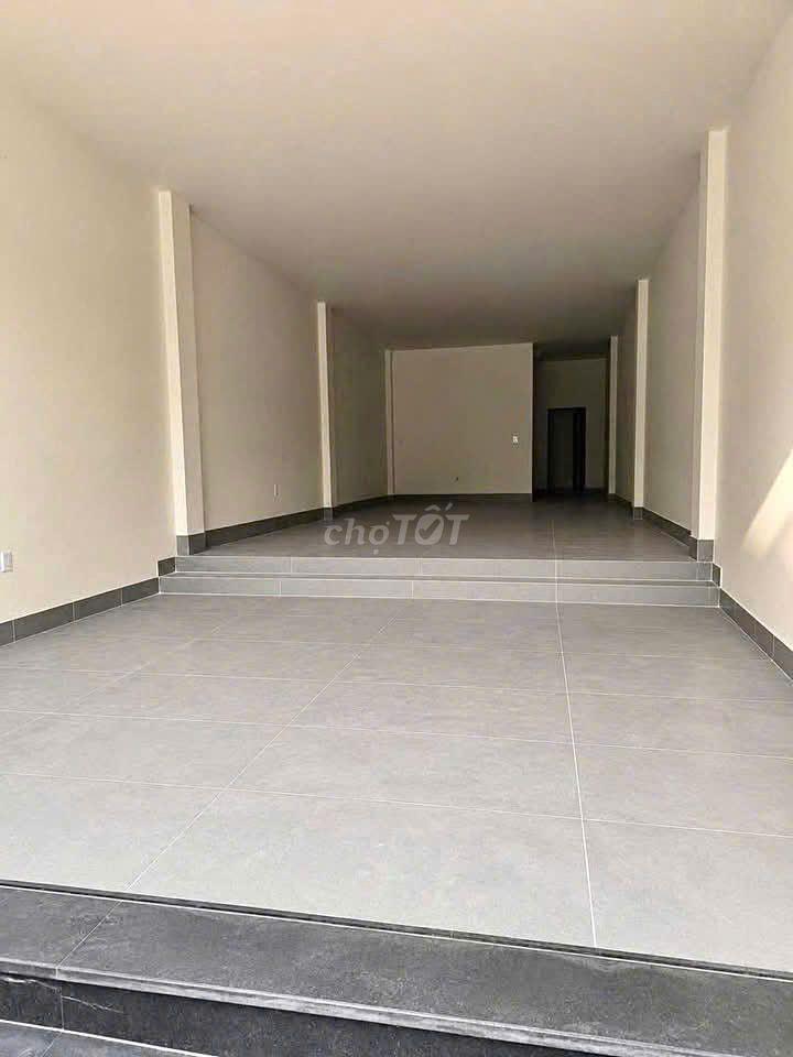 Nhà trệt lầu sân thượng trống suốt đường Mậu Thân chỉ 30 triệu