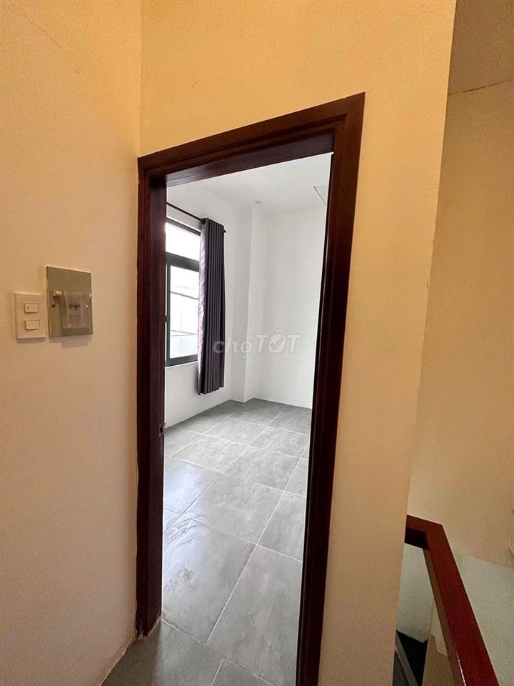 Nhà trệt lầu 2PN Có Nội Thất góc hẻm đường Quang Trung 7 triệu