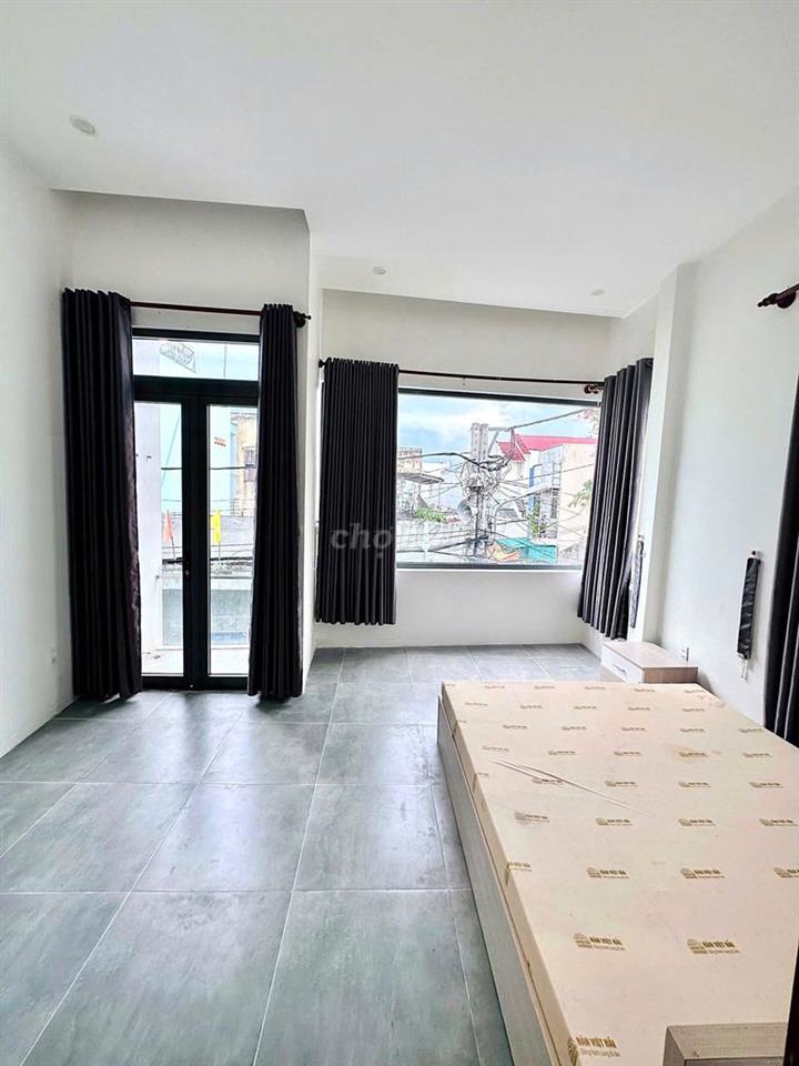 Nhà trệt lầu 2PN Có Nội Thất góc hẻm đường Quang Trung 7 triệu