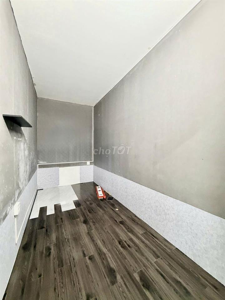 Nhà trệt 2PN hẻm đường Nguyễn Văn Cừ Nối Dài chỉ 5 triệu