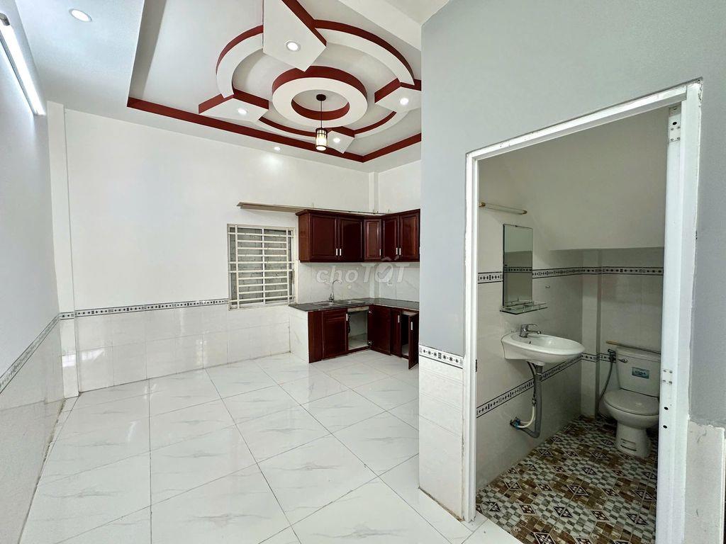 Nhà trệt lầu 2PN hẻm đường Trần Hoàng Na chỉ 6 triệu