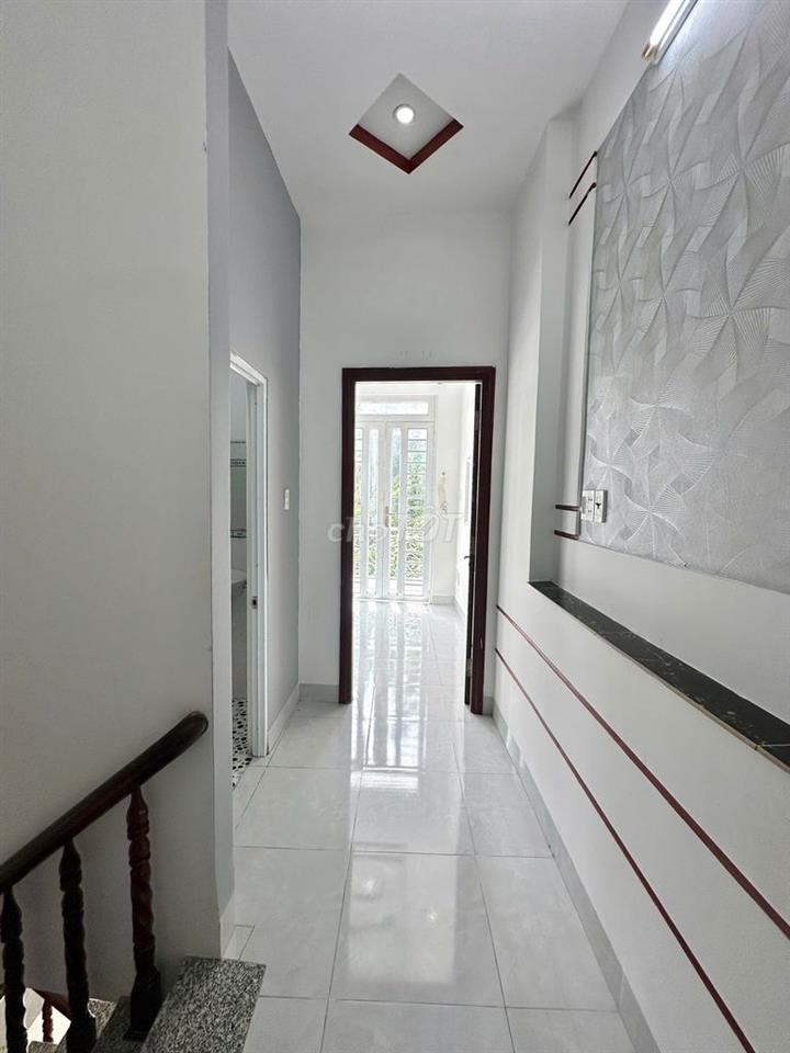 Nhà trệt lầu 2PN hẻm đường Trần Hoàng Na chỉ 6 triệu