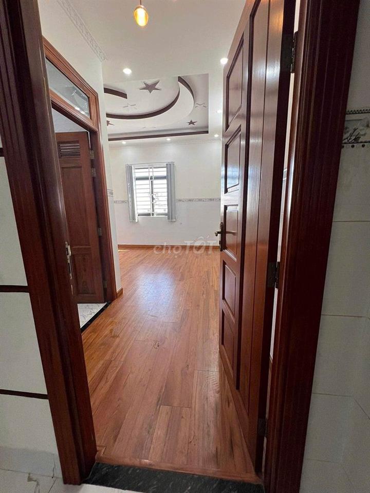 Nhà Trệt 2 Lầu 2PN đường Lê Chân KDC 91B giá 12 triệu