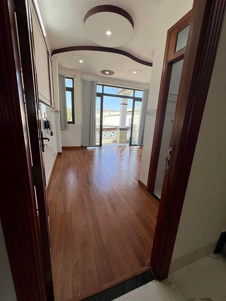 Nhà Trệt 2 Lầu 2PN đường Lê Chân KDC 91B giá 12 triệu
