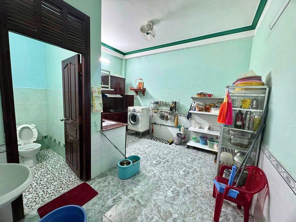 Nhà trệt lầu 3PN full nội thất hẻm đường Nhật Tảo chỉ 6 triệu