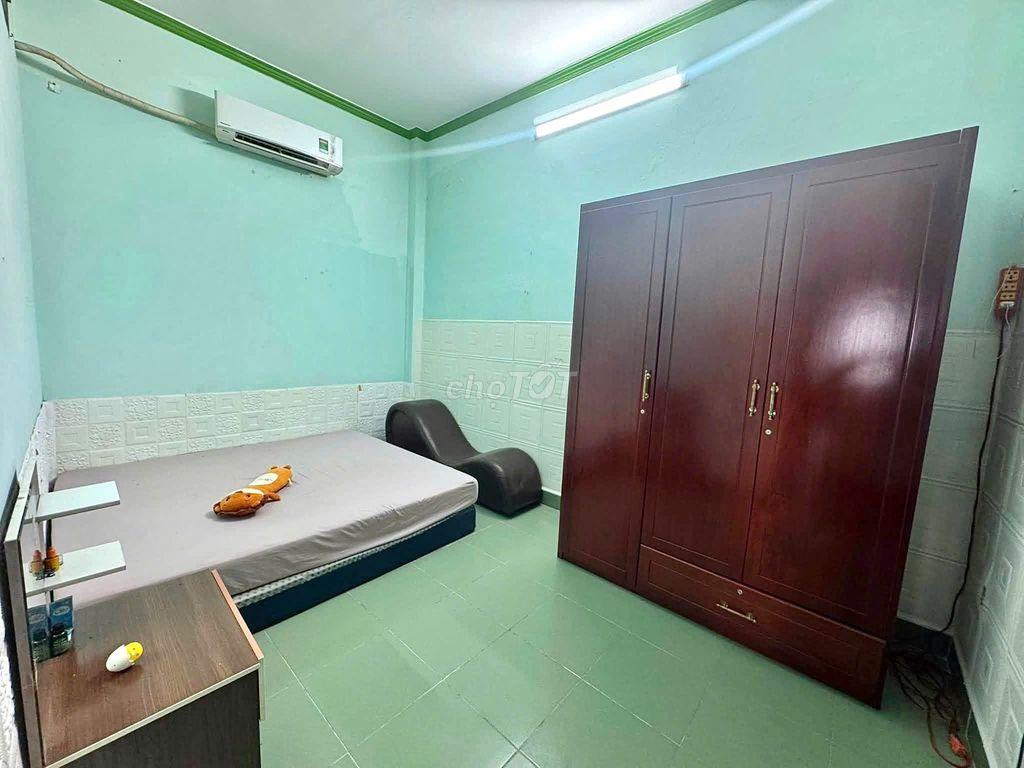 Nhà trệt lầu 3PN full nội thất hẻm đường Nhật Tảo chỉ 6 triệu