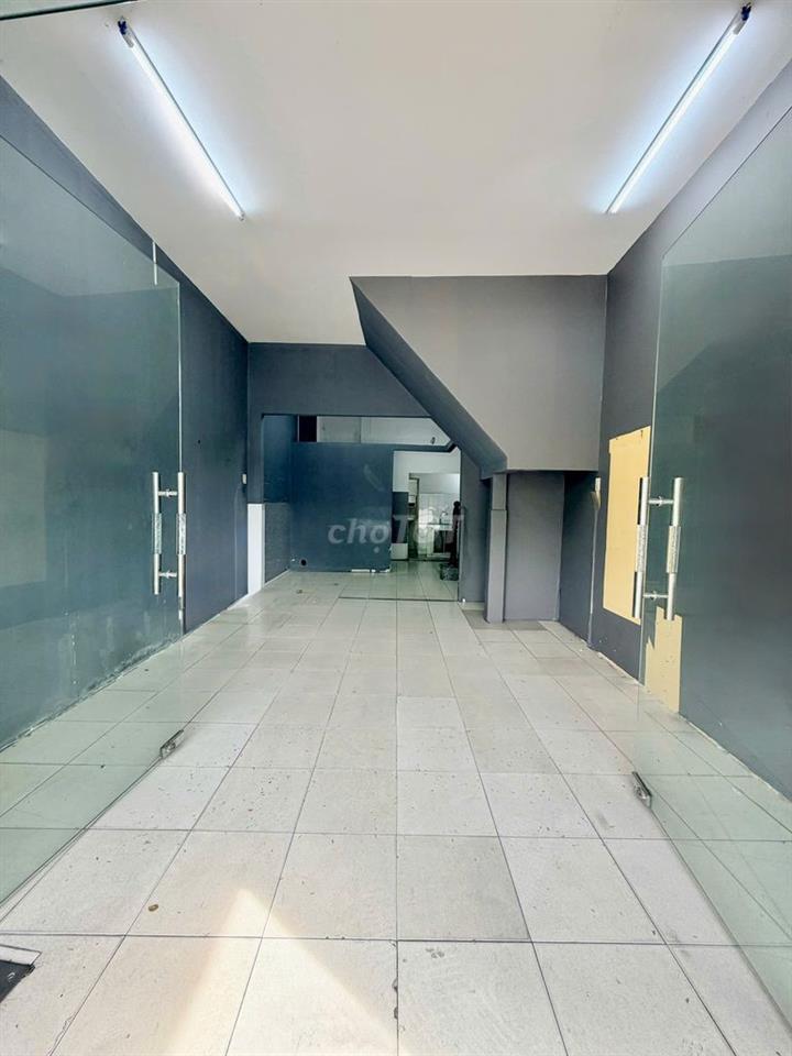 Nhà 2 lầu 3PN mặt tiền đường 30-4 chỉ 13 triệu