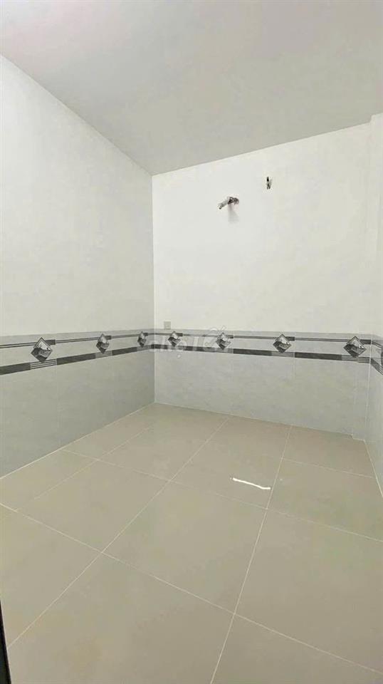 Nhà trệt lầu 3PN KDC Số 9 chỉ 7 triệu