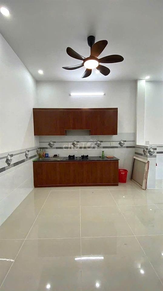 Nhà trệt lầu 3PN KDC Số 9 chỉ 7 triệu