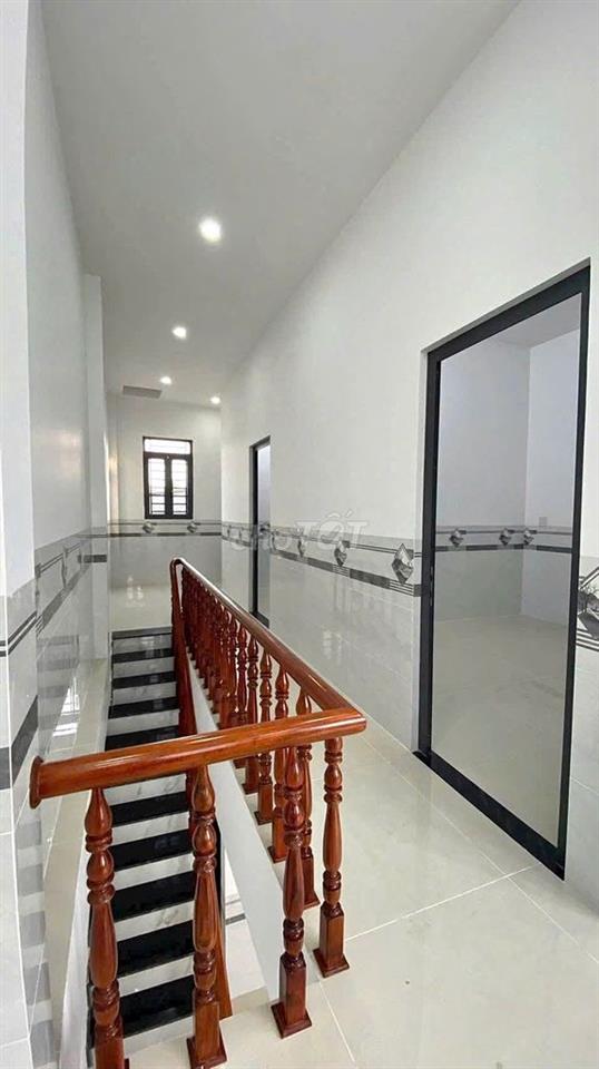Nhà trệt lầu 3PN KDC Số 9 chỉ 7 triệu