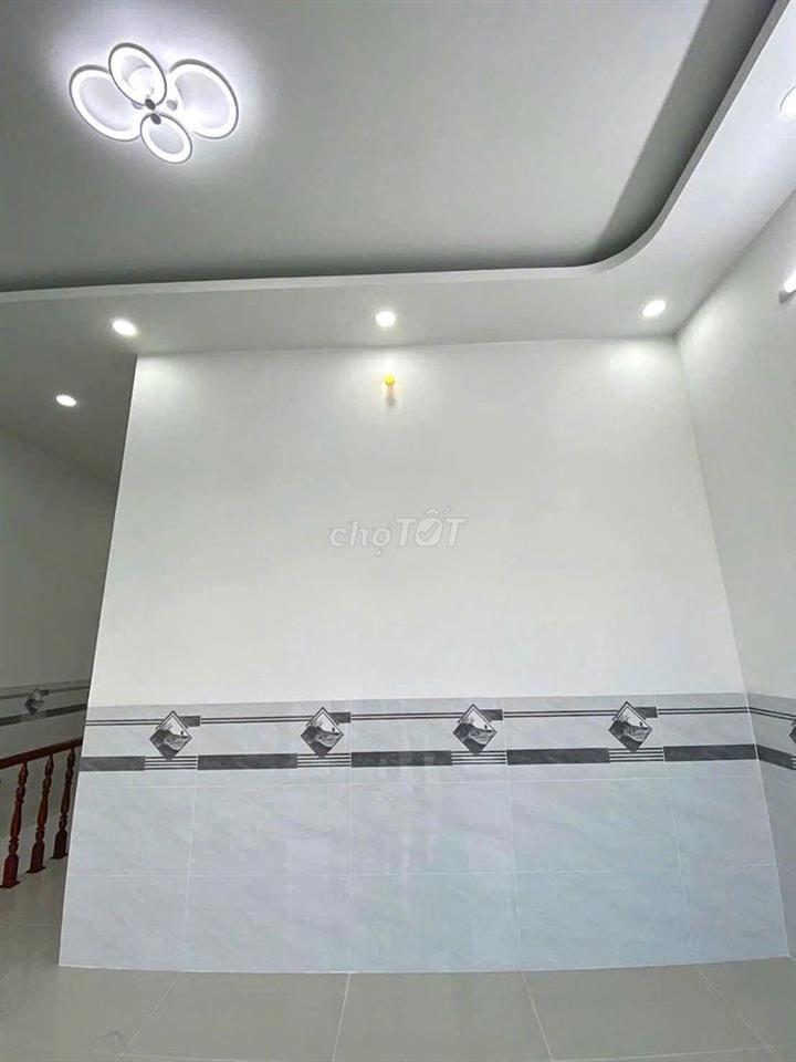 Nhà trệt lầu 3PN KDC Số 9 chỉ 7 triệu