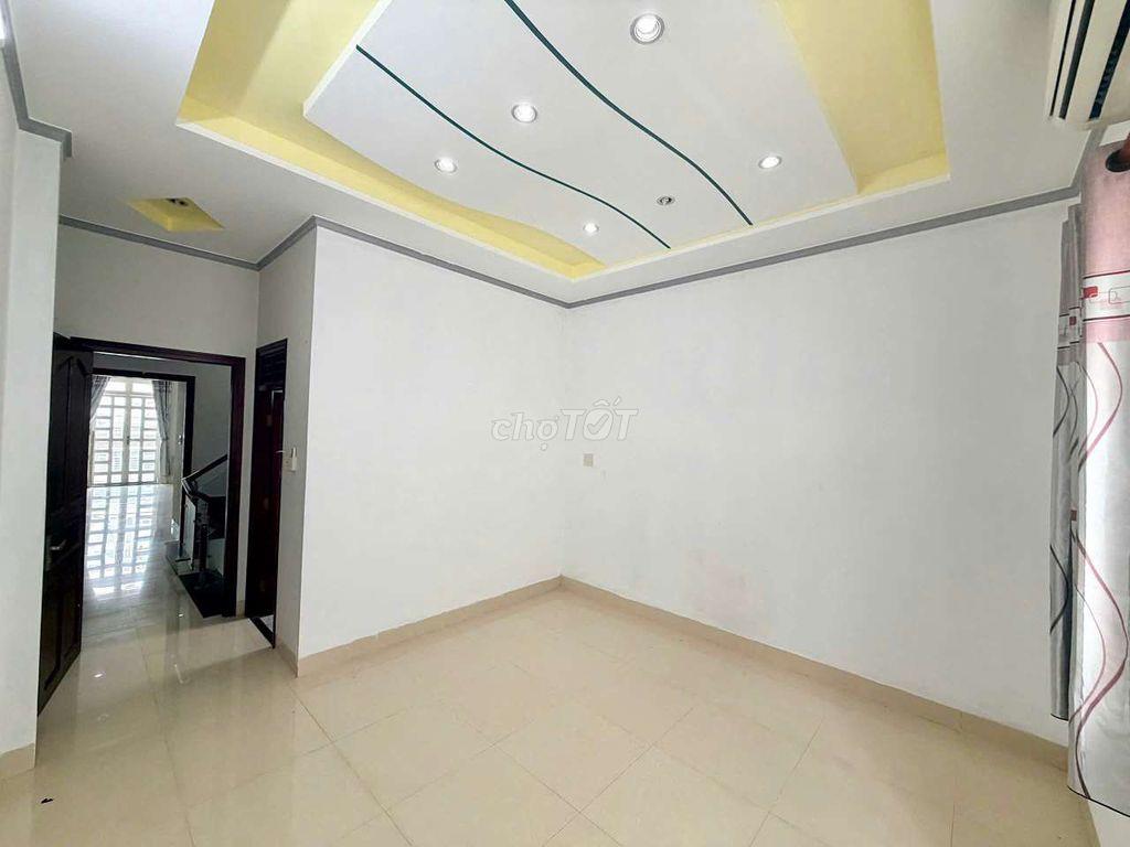 Nhà trệt 2 lầu 4PN đường Lê Chân KDC 91B