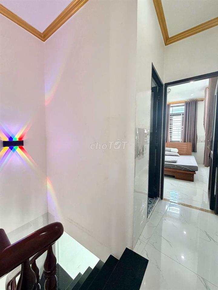 Nhà trệt lầu 2PN hẻm đường Hùng Vương chỉ 6,5 triệu