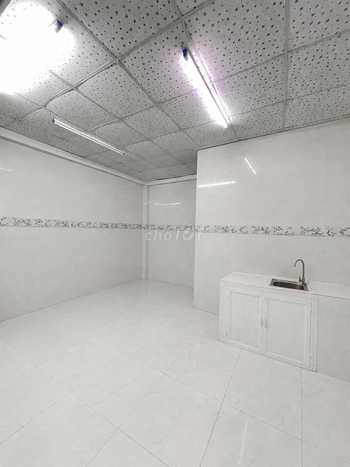 Nhà trệt lửng 1PN hẻm đường Nguyễn Việt Hồng chỉ 10 triệu