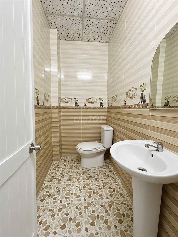 Nhà trệt lửng 1PN hẻm đường Nguyễn Việt Hồng chỉ 10 triệu