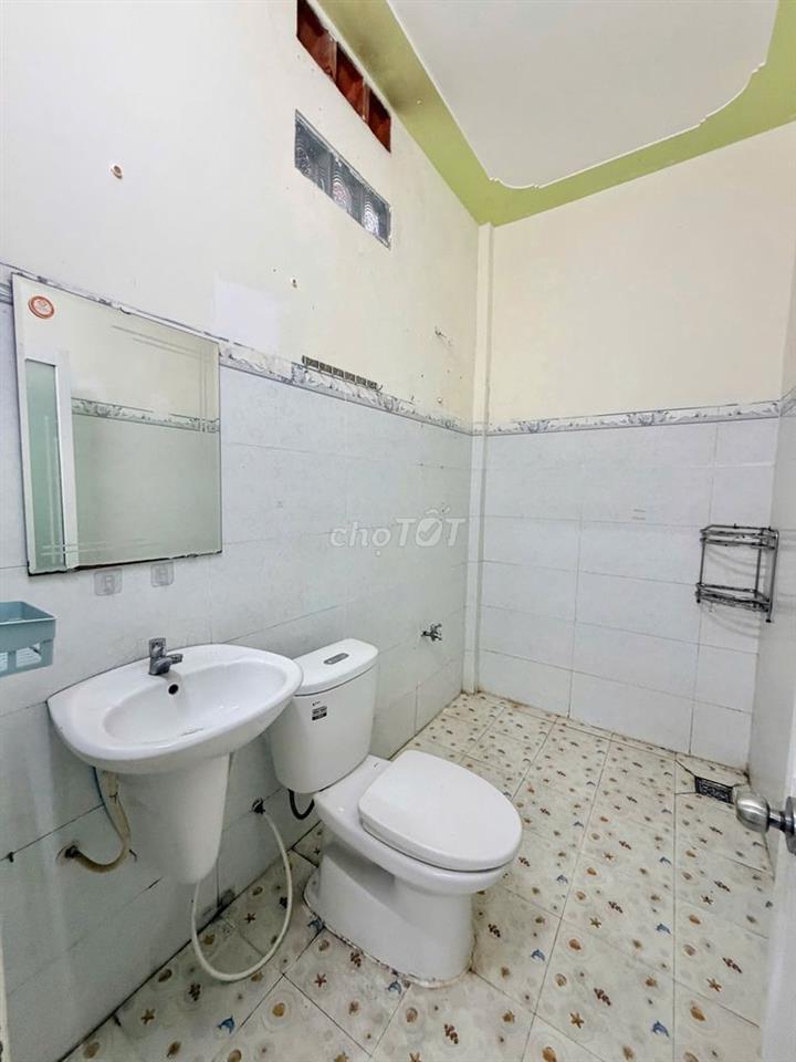 Nhà trệt lửng 2PN Trục Chính hẻm đường 30/4 chỉ 7 triệu