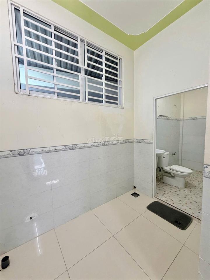 Nhà trệt lửng 2PN Trục Chính hẻm đường 30/4 chỉ 7 triệu