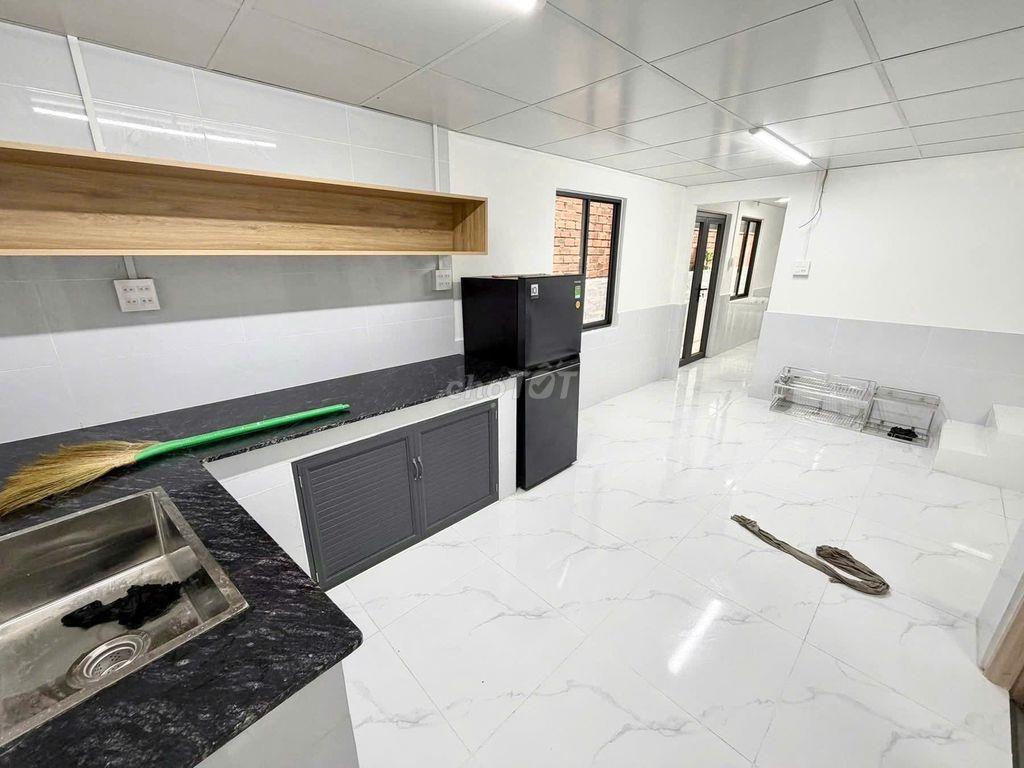 . Nhà Trệt Lửng 2PN Có Nội Thất hẻm đường Đề Thám chỉ 8triệu