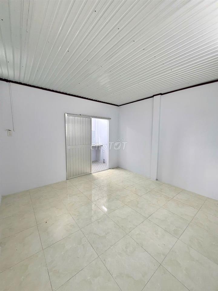 Nhà trệt lửng 3PN hẻm đường Tầm Vu 6 triệu