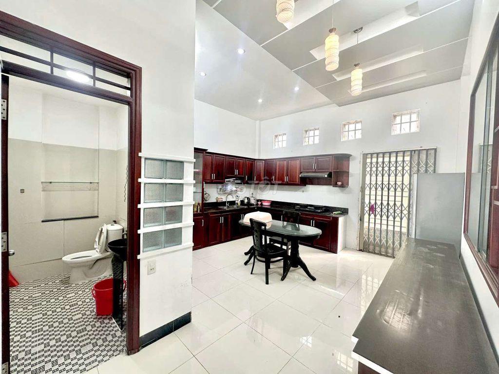 Nhà 2 Lầu 4PN Có Nội Thất KDC Hưng Phú 13 triệu