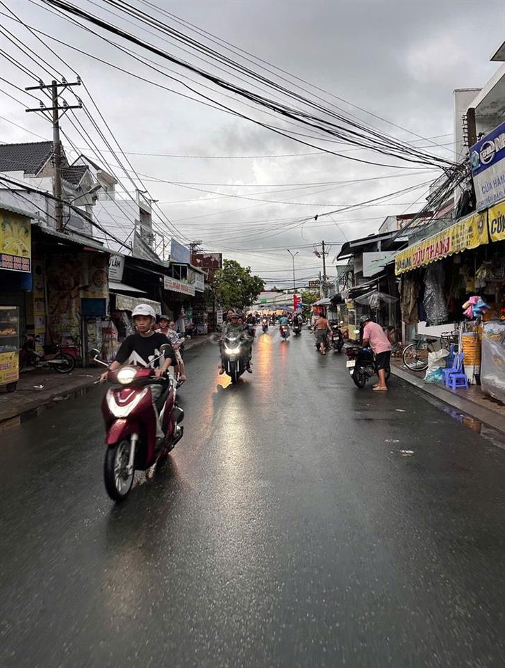 Nhà trệt lửng lầu 2PN đường Trần Hưng Đạo nối dài 7 triệu