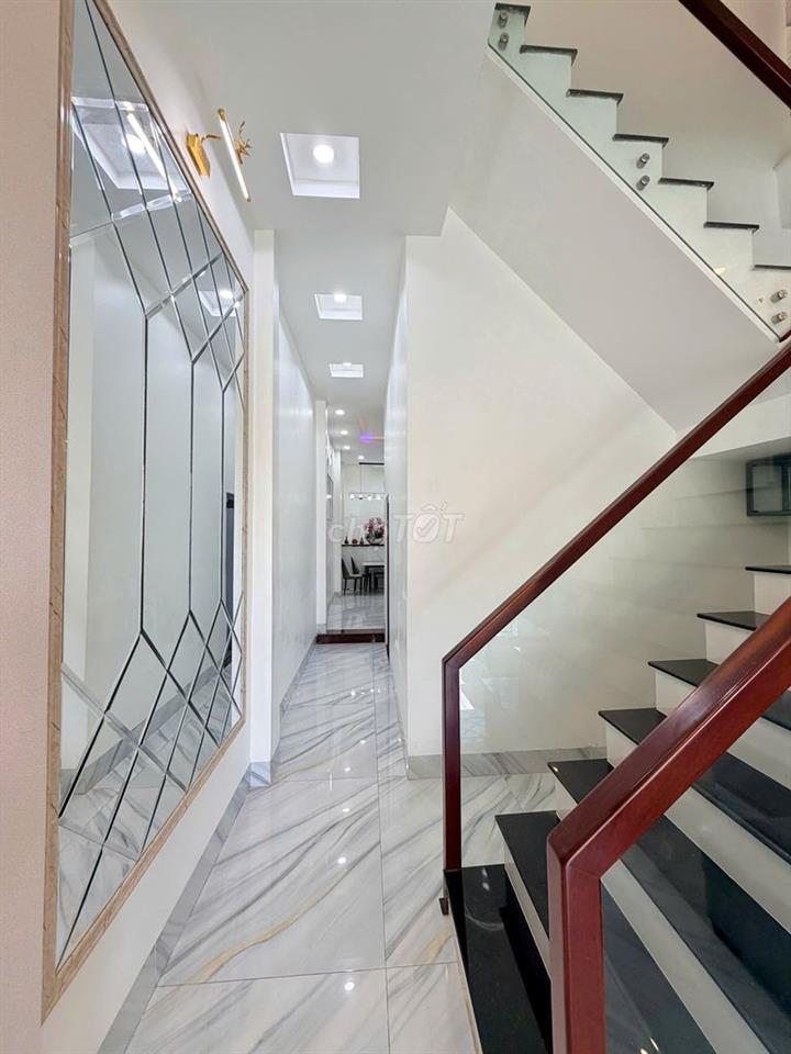 Nhà trệt lầu 3PN FULL NỘI THẤT Khu Biệt Thự Cồn Khương 12 triệu
