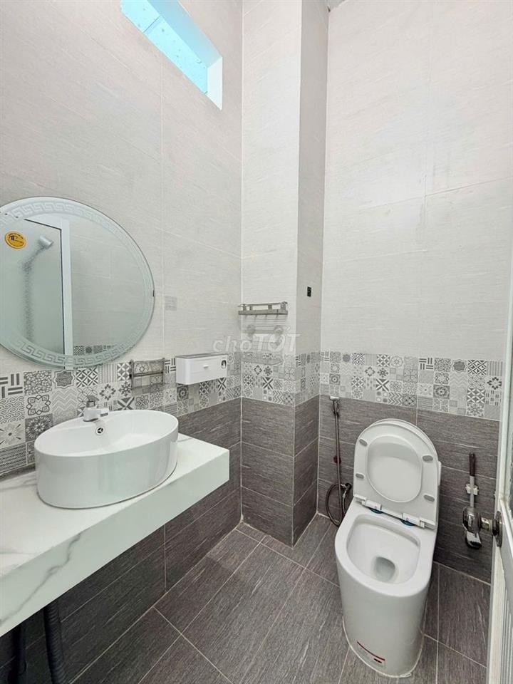 Nhà trệt lầu 3PN FULL NỘI THẤT Khu Biệt Thự Cồn Khương 12 triệu