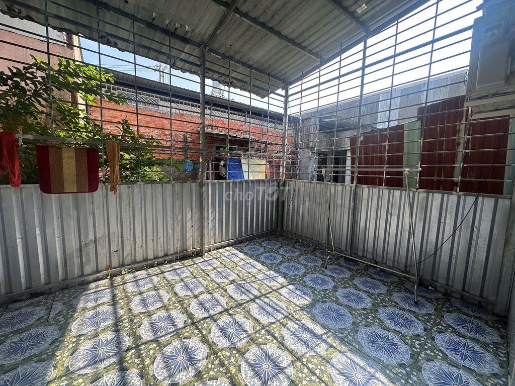 Nhà trệt rộng 2PN giáp KDC Hàng Bàng chỉ 6 triệu