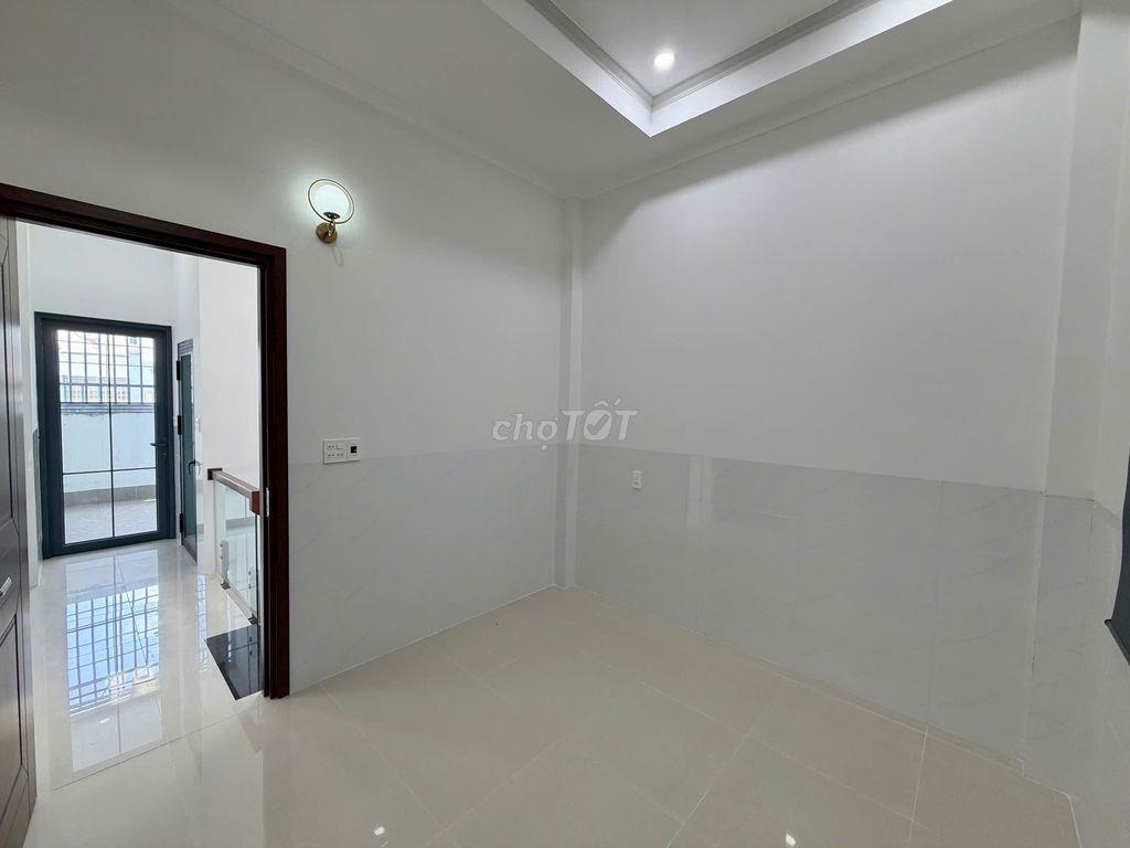Nhà 2 lầu 3PN hẻm đường Trần Hưng Đạo chỉ 7,5 triệu