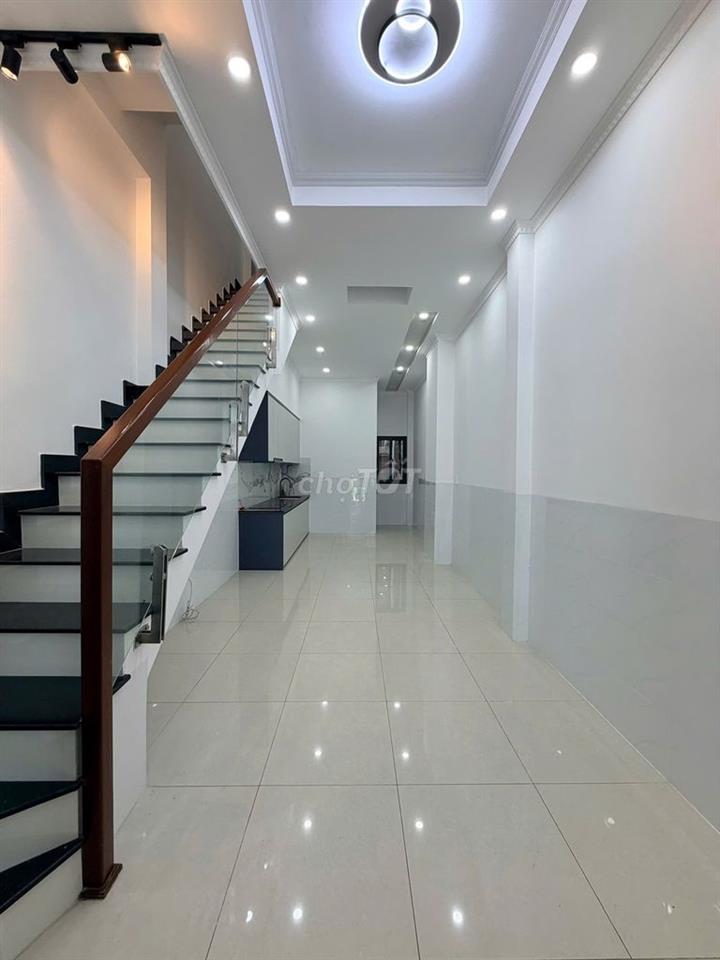 Nhà 2 lầu 3PN hẻm đường Trần Hưng Đạo chỉ 7,5 triệu