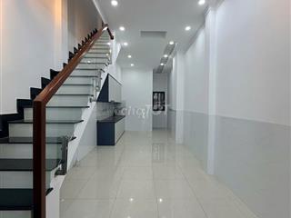 Nhà 2 lầu 3PN hẻm đường Trần Hưng Đạo chỉ 7,5 triệu