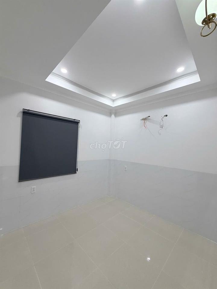 Nhà 2 lầu 3PN hẻm đường Trần Hưng Đạo chỉ 7,5 triệu
