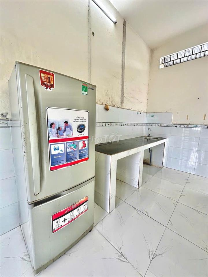 Nhà trệt lầu 2PN có nội thất hẻm đường 3-2 chỉ 4,5 triệu