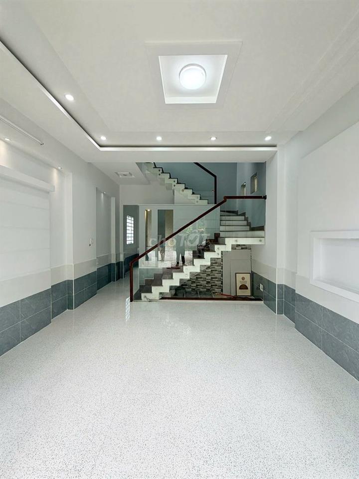 Nhà trệt 2 lầu 3PN hẻm cách đường Trần Hoàng Na 50m chỉ 7,5 triệu