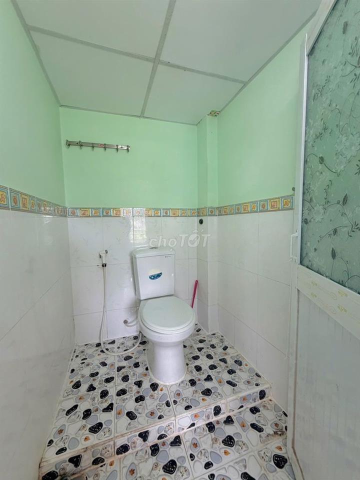 Nhà trệt lầu 2PN hẻm đường Nguyễn Việt Hồng chỉ 5 triệu