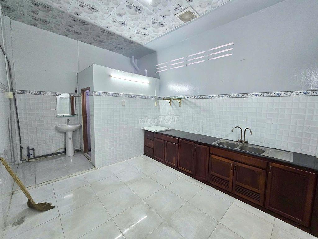 Nhà trệt 2PN hẻm đường Trần Nam Phú chỉ 6 triệu