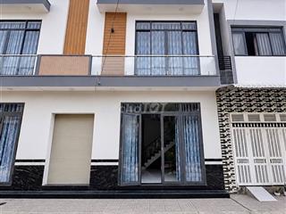Nhà trệt lầu 3PN có nội thất hẻm đường Trần Quang Diệu 7,5 triệu