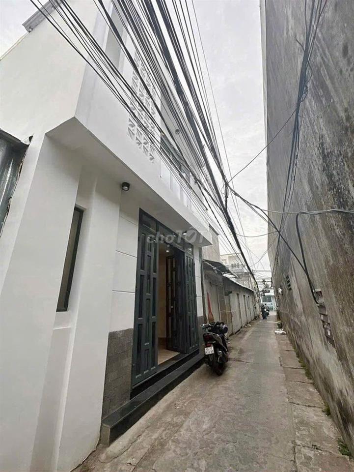 Nhà trệt lầu 2PN hẻm đường lê văn thuấn chỉ 7 triệu