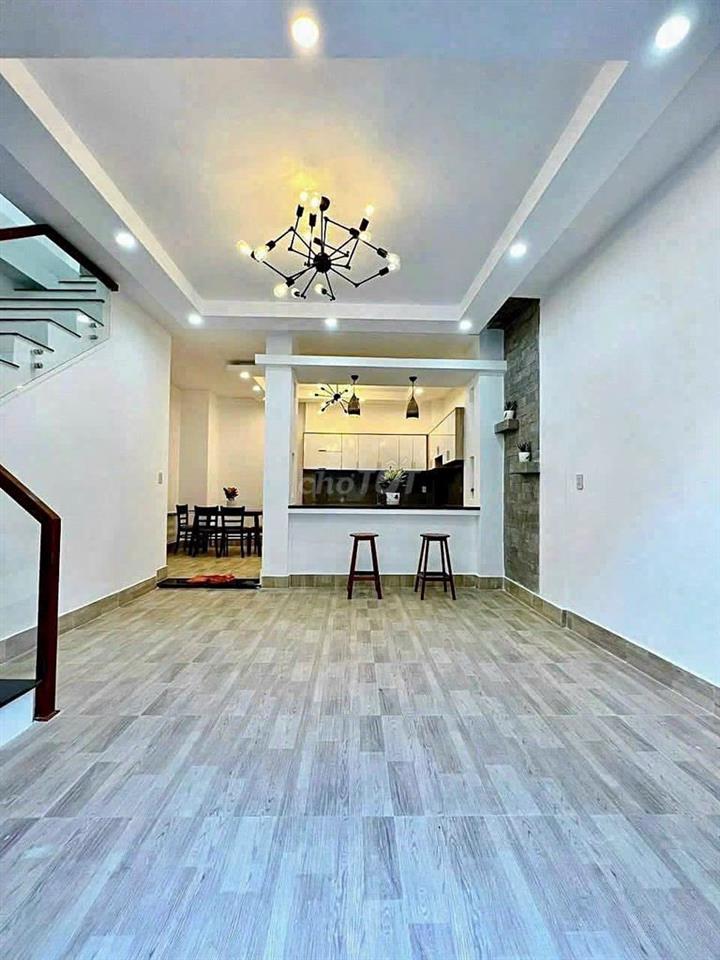 Nhà trệt lầu 2PN hẻm đường lê văn thuấn chỉ 7 triệu