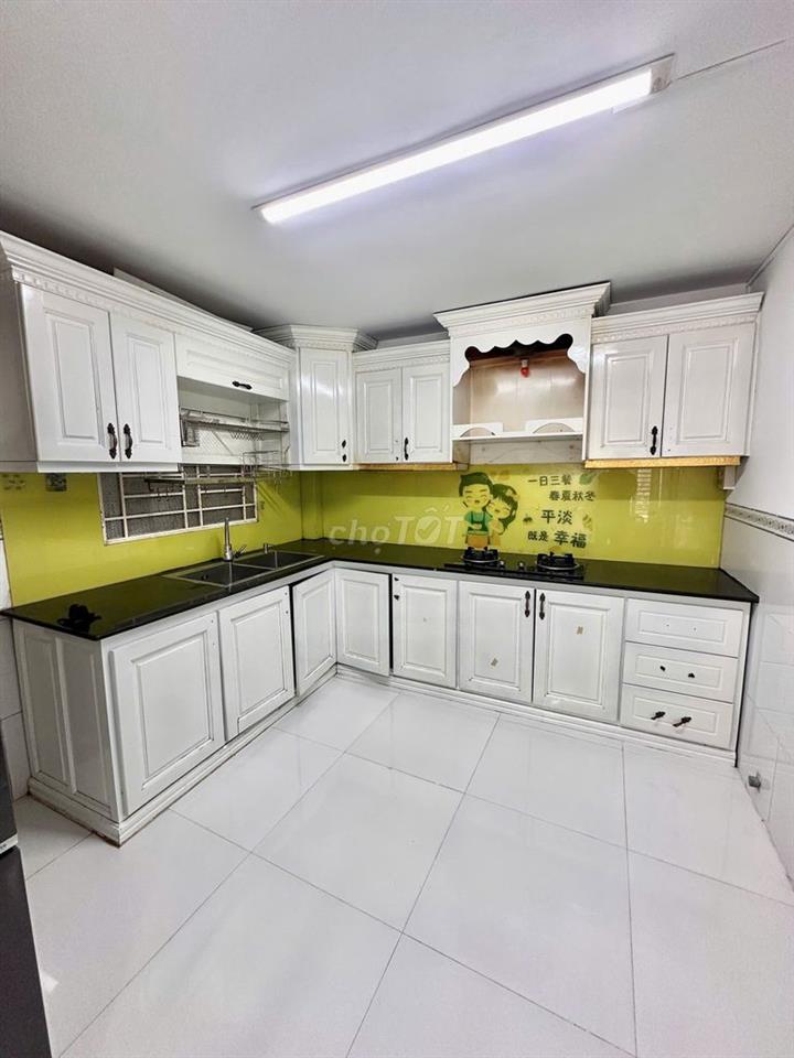 Nhà trệt lầu 2PN hẻm đường 3-2 (gần chợ Da Liễu) chỉ 6 triệu