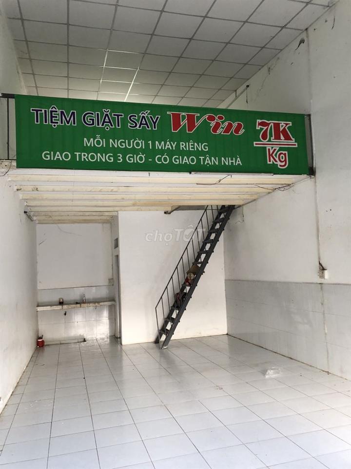 Nhà trệt lửng trục chính đường Nguyễn Hiền 12 triệu