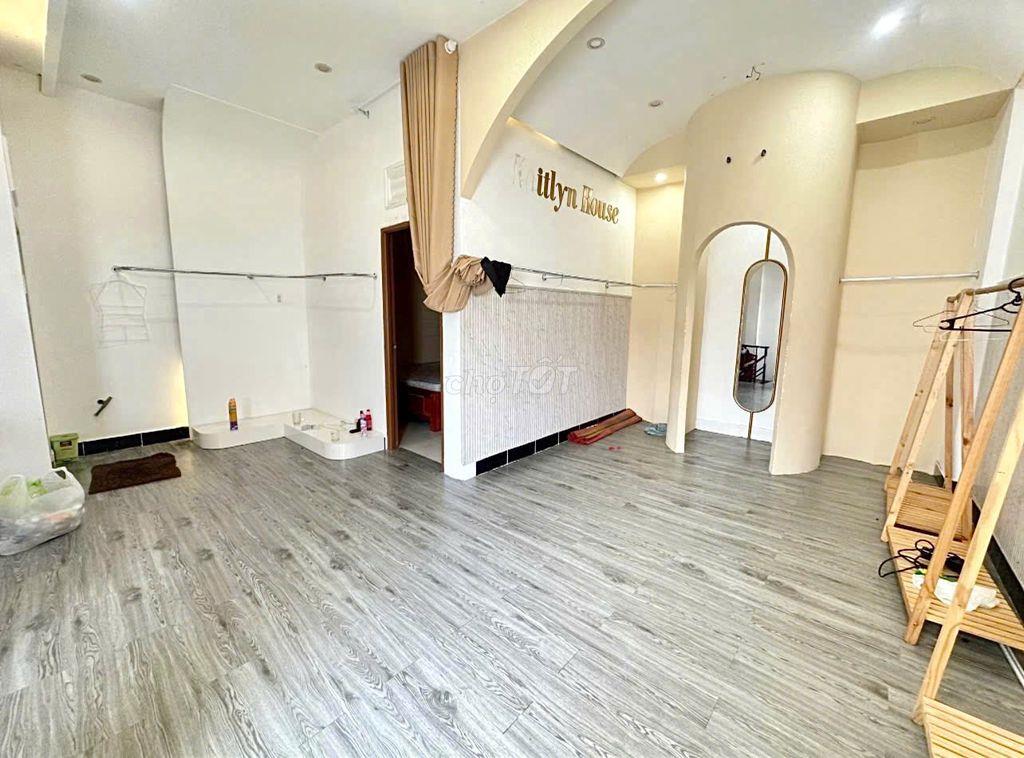 Nhà trệt lầu hẻm đường Trần Hưng Đạo chỉ 6 triệu